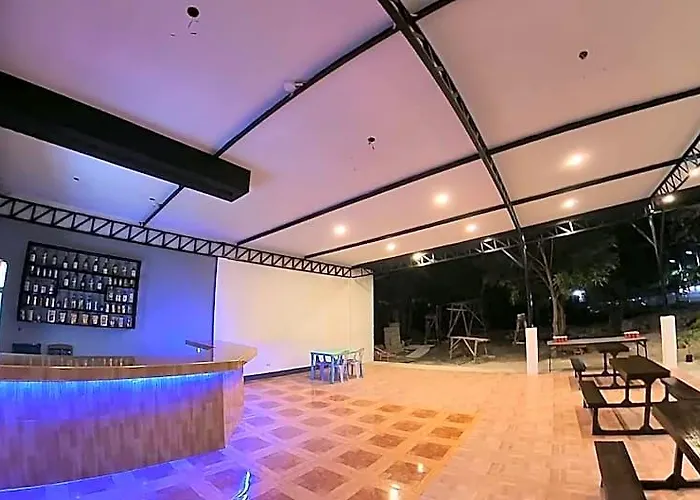 Junie House * 莫阿尔博阿